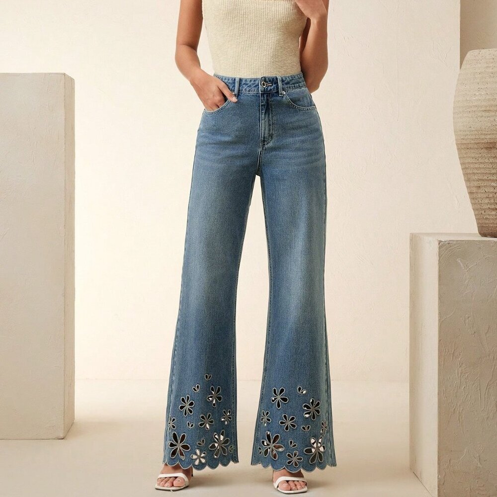 Blue Casual Women's Elegant Flared Jeans with Embroidery & Pockets